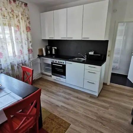 Schwanensee 公寓 *